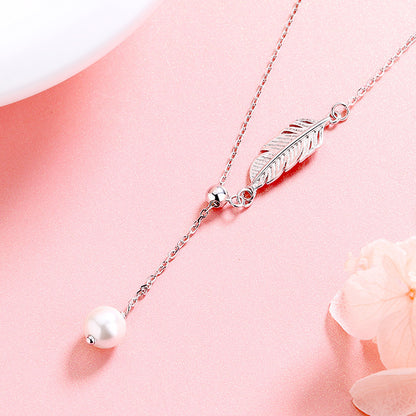 Pearl & Feather Charm Necklace